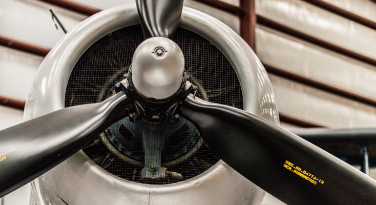 andrew-ruiz-ajZ_Xzeqe4-unsplash